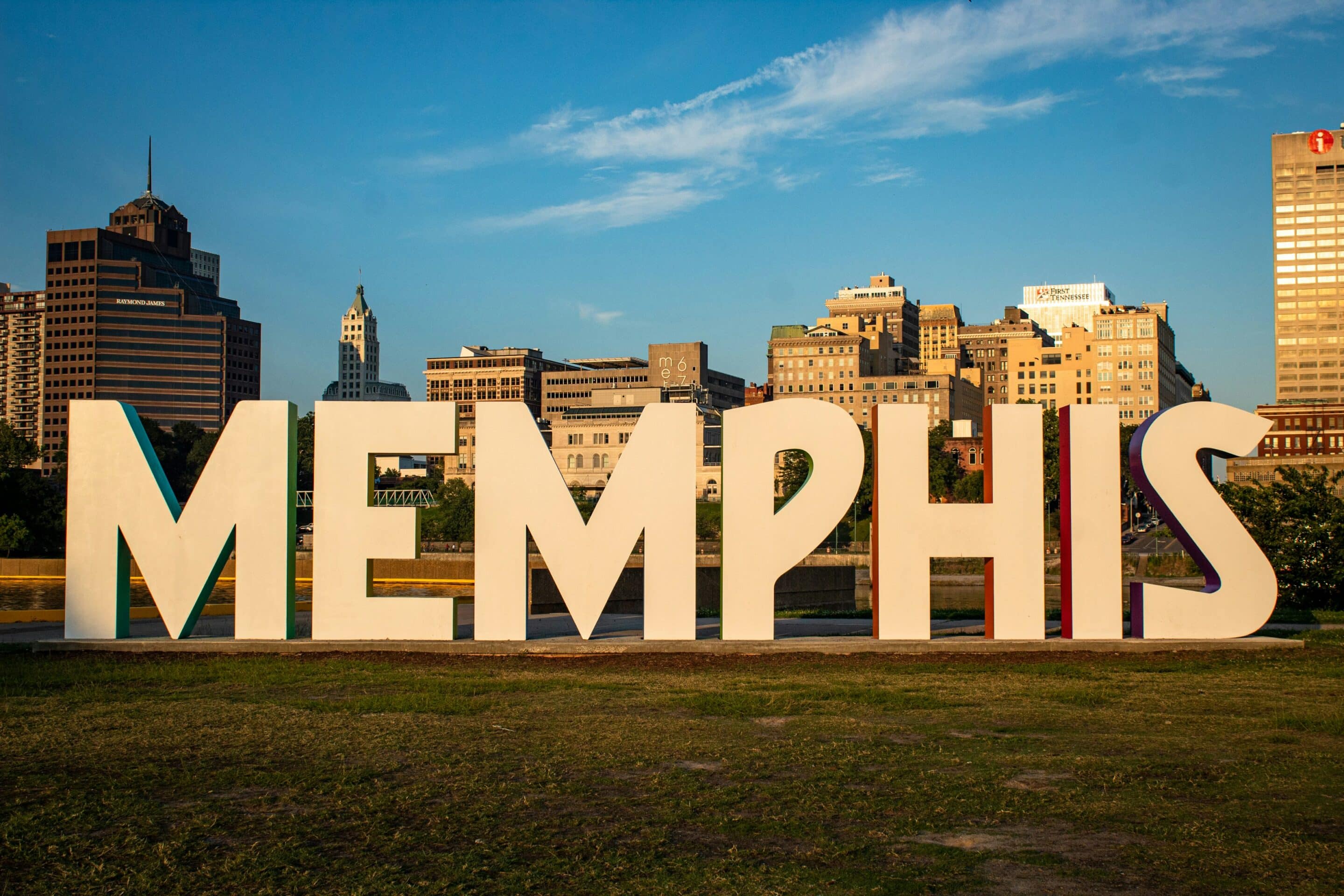 Large Memphis sign with skyline representing local sober living housing.