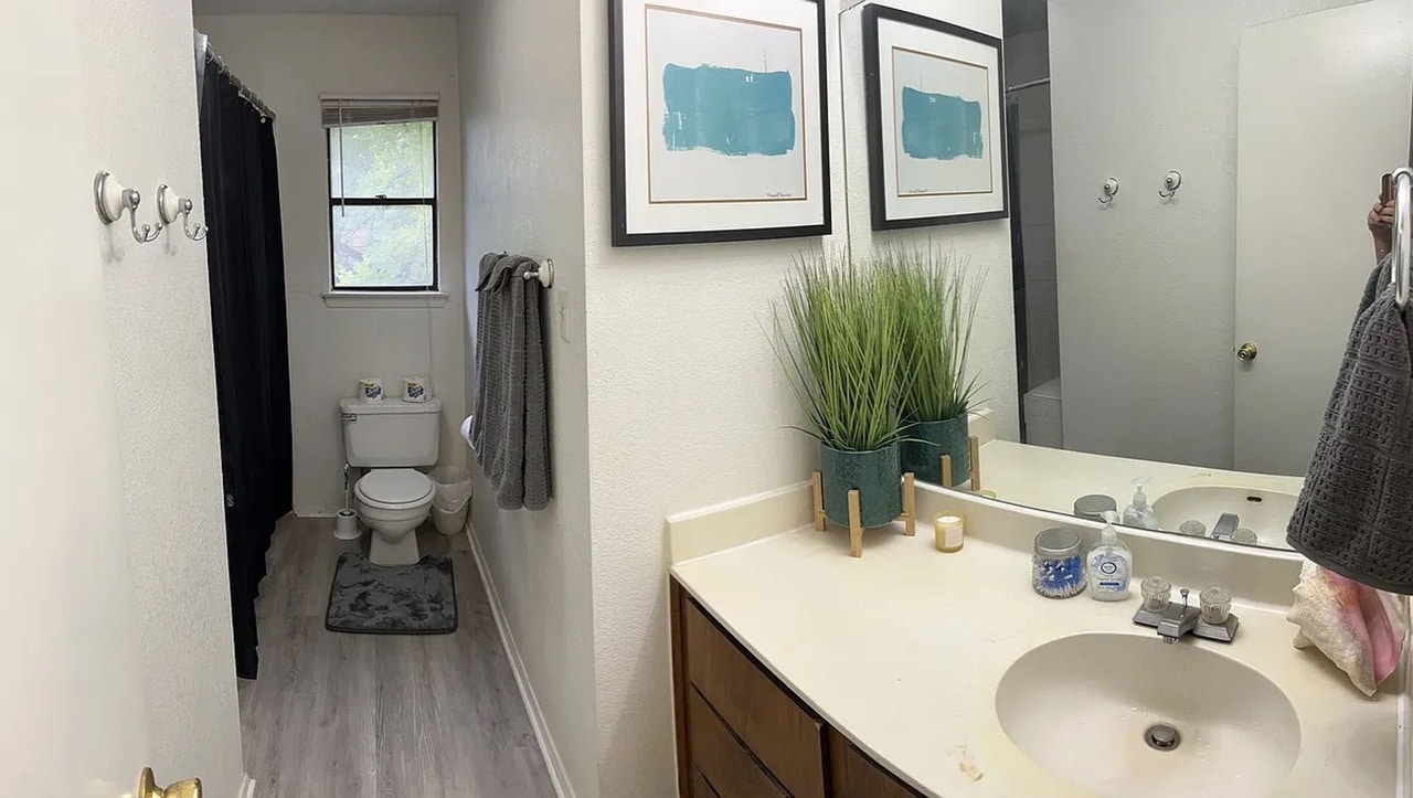 bathroom1