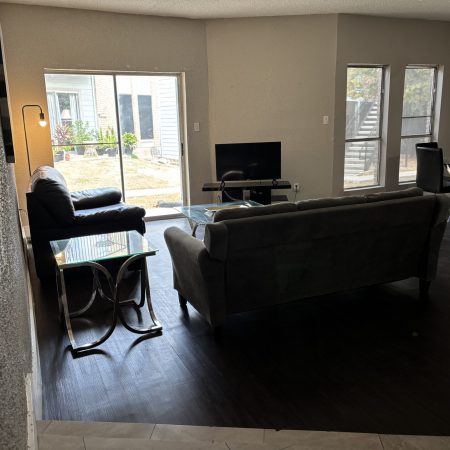 Modern affordable men’s sober living space in Austin with open floor plan